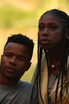 Marque Richardson interpreta a Ray en 19 Weeks