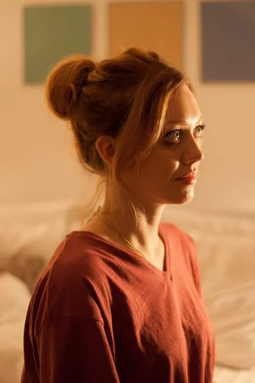 Ben Ashenden interpreta a Daniel en 23 Red