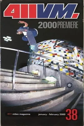 Eric Pupecki interpreta a en 411VM: Issue 38