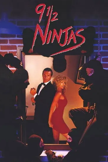 Michael Phenicie interpreta a Joe Vogue en 9 1/2 Ninjas!