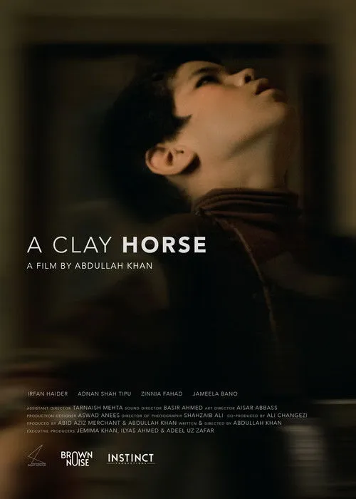 Adnan Shah interpreta a Father en A Clay Horse
