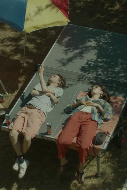 Tamás Szabó Sipos interpreta a  en A fürdés