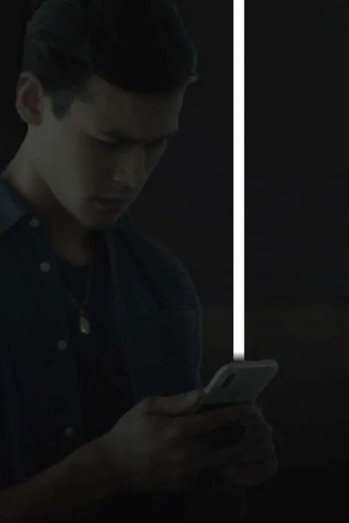 Peter Bundic interpreta a Tyler Ray en A Million More