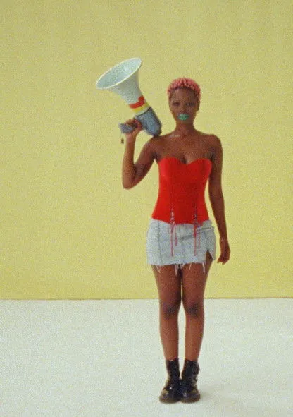 Patricia Zhou interpreta a  en A Notebook on the Voice