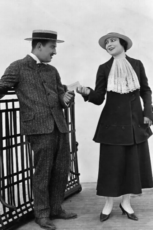 Raymond Griffith interpreta a Victor Edison - the Inventor en A Scoundrel's Toll