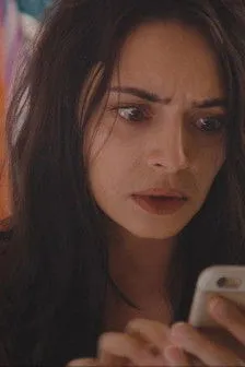 Briana Marin interpreta a Gia en A Shaming