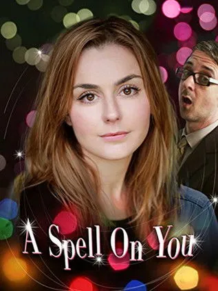 Sarah Barratt interpreta a Carly en A Spell on You