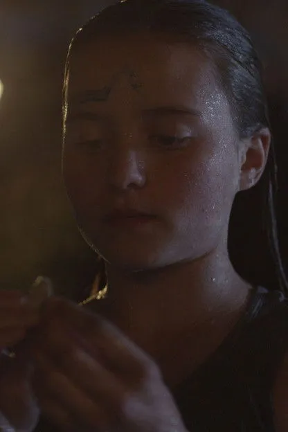 Alexandra Cashmere interpreta a Silvy en A Static Wind