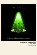 Genevieve Howley interpreta a Door Greeter en Abducted Anonymous