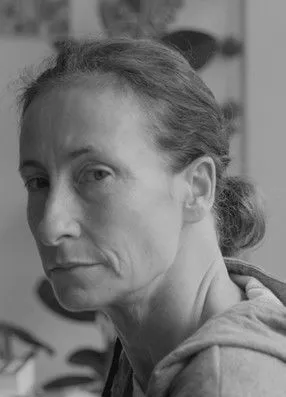 Amparo Noguera interpreta a Alicia en Alicia soñó con un faro