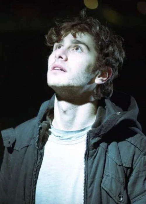 Reece Presley interpreta a Kevin (Border Patrol Agent 1) en AlieNation