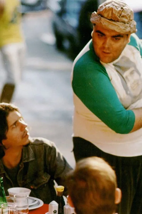 Malu Bierrenbach interpreta a en Almoço Executivo