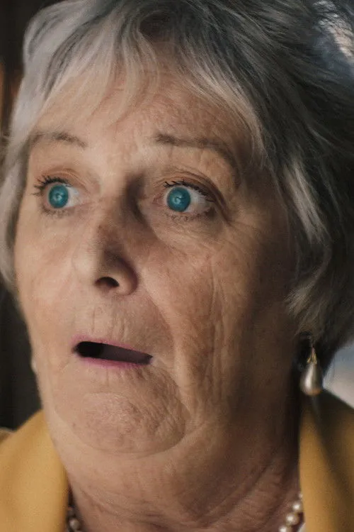 Mary Dostal interpreta a Self en Almost Famous: The Other Fab Four