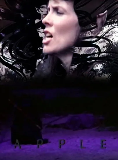 Rachel Young interpreta a Apple en Apple