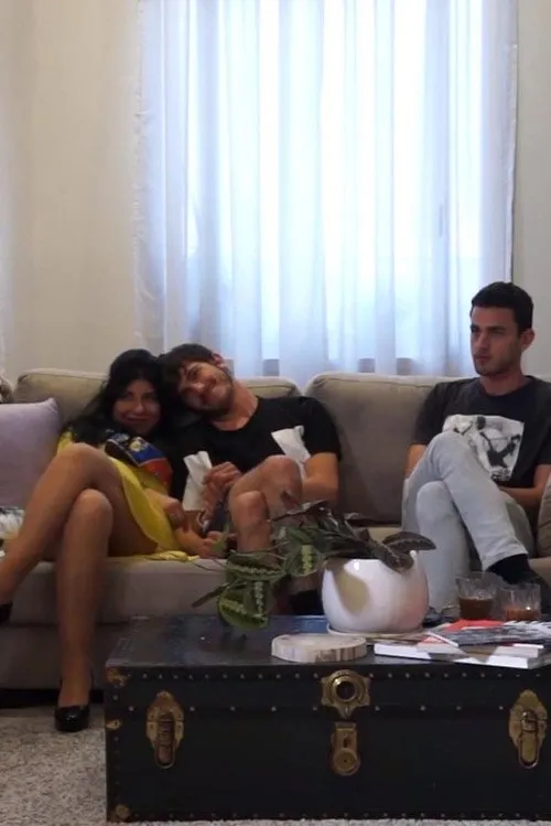 Gabriel Omri Loukas interpreta a Omri en The Visit