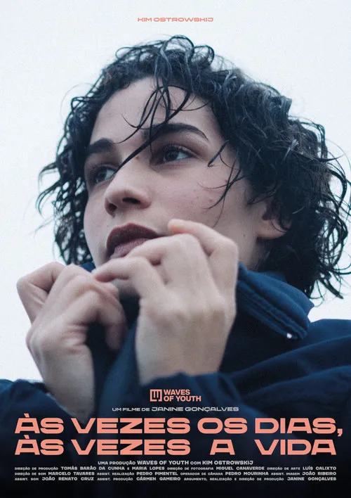 Kim Ostrowskij interpreta a Lena en Às Vezes Os Dias, Às Vezes A Vida