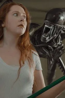 Jill Galbraith interpreta a ASMR Miranda en ASMR XENOMORPH ATTACK