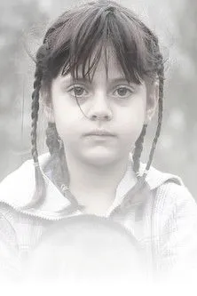 Fatih Cevikkollu interpreta a  en Asyland