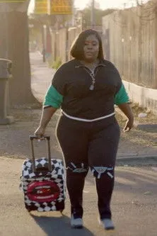 Novi Brown interpreta a  en Baldwin Beauty