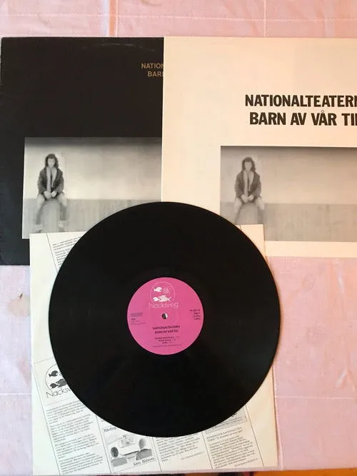 Tomas Ledin interpreta a  en Barn av vår tid