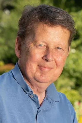 Bill Turnbull interpreta a Himself en Bill Turnbull: Staying Alive