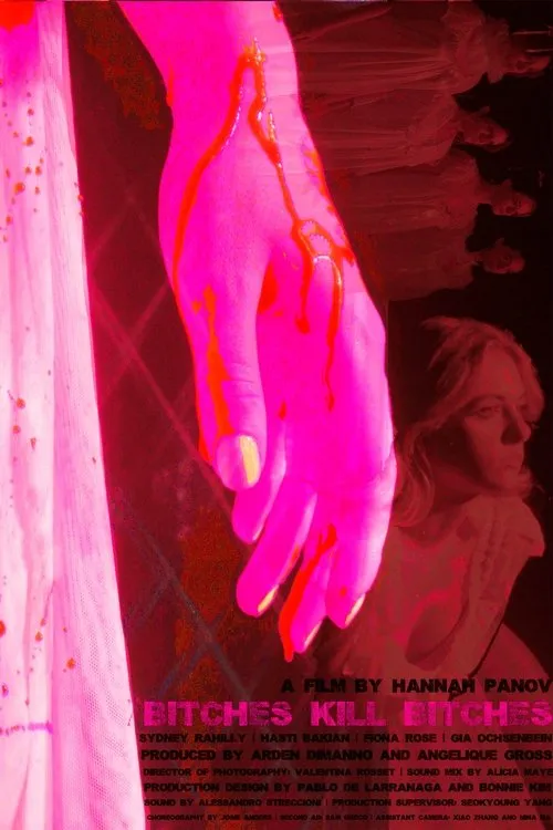 Gia Ochsenbein interpreta a Sophie en Bitches Kill Bitches