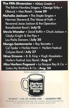 Dewey 'Pigmeat' Markham interpreta a  en Black Woodstock