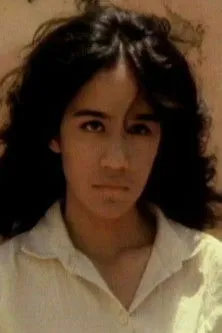 Paul Berenos interpreta a Simon en Boka Sarantonio