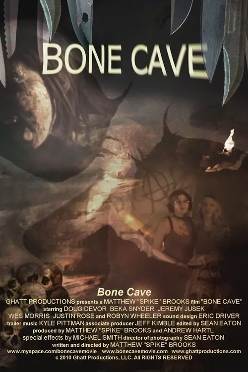 Justin Rose interpreta a Mike en Bone Cave