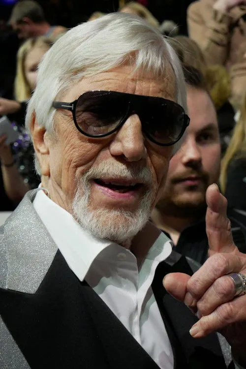 Owe Thörnqvist interpreta a Himself en Boogieman - På turné med Owe Thörnqvist