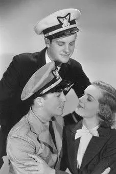 Frank Losee Jr. interpreta a Helker the Orderly en Border Flight