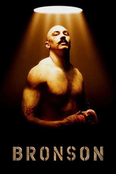 Tom Hardy interpreta a Michael Peterson / Charles Bronson en Bronson