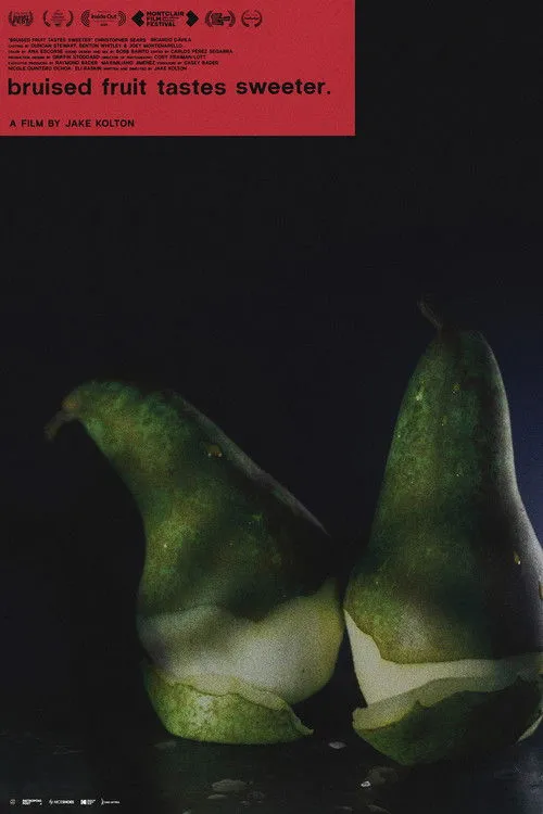 Christopher Sears interpreta a  en Bruised Fruit Tastes Sweeter