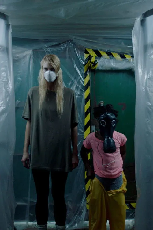 Sara Mitich interpreta a Eve en Bunker Burger