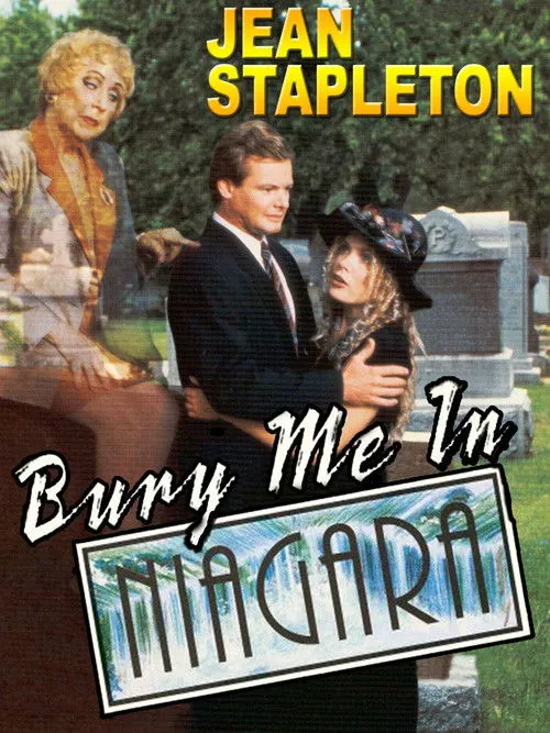 Jean Stapleton interpreta a Mildred en Bury Me in Niagara