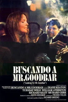 Diane Keaton interpreta a Theresa en Buscando al Sr. Goodbar