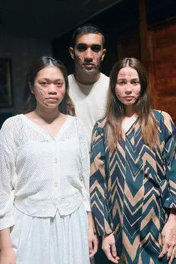 Mon Rasli interpreta a en Busung Katak