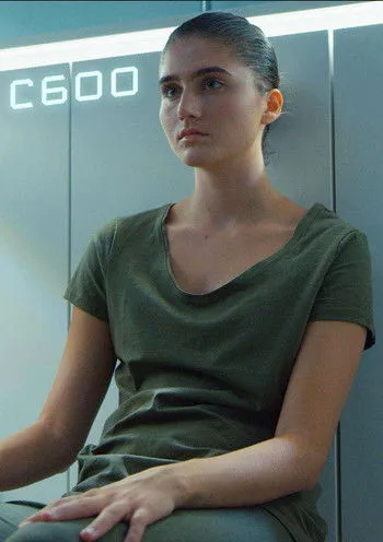 Rui Shang interpreta a Logan en C600