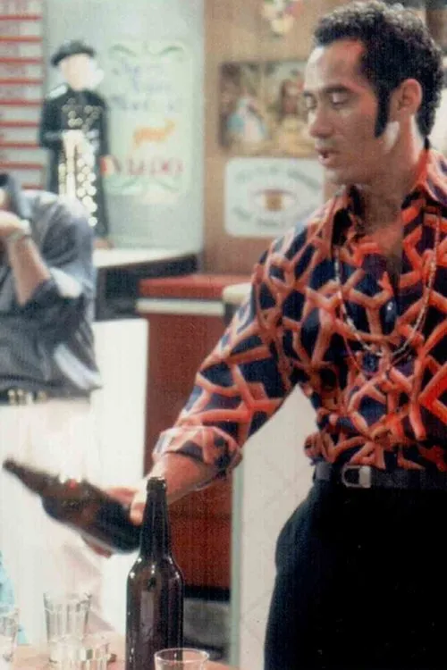 Jones Melo interpreta a  en Cachaça