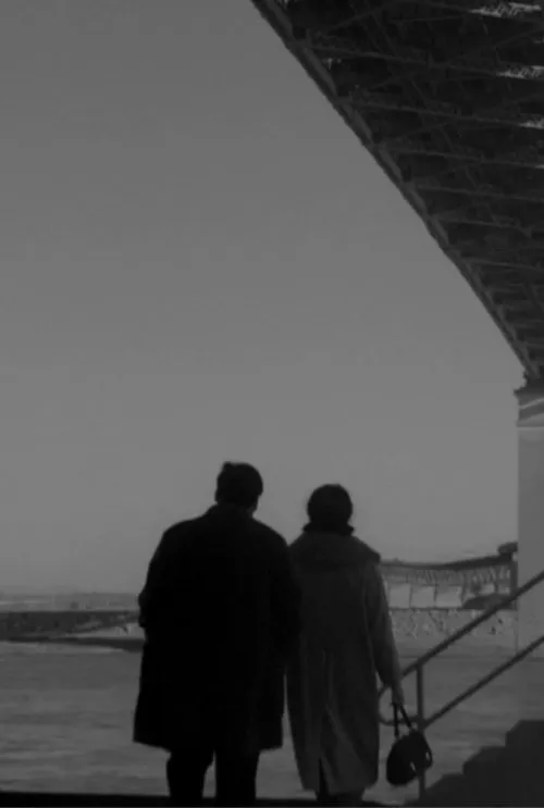 Ginette Letondal interpreta a Marie / Olga en Caïn Les marcheurs de la nuit