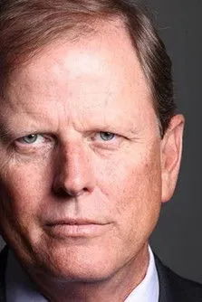 Aaron Michael Lacey interpreta a Lawyer en Capitol Law