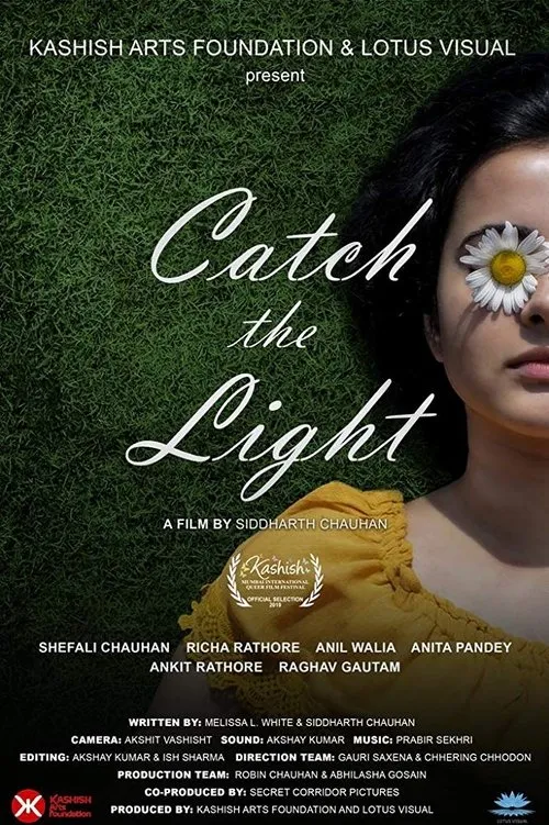 Richa Rathore interpreta a  en Catch the Light