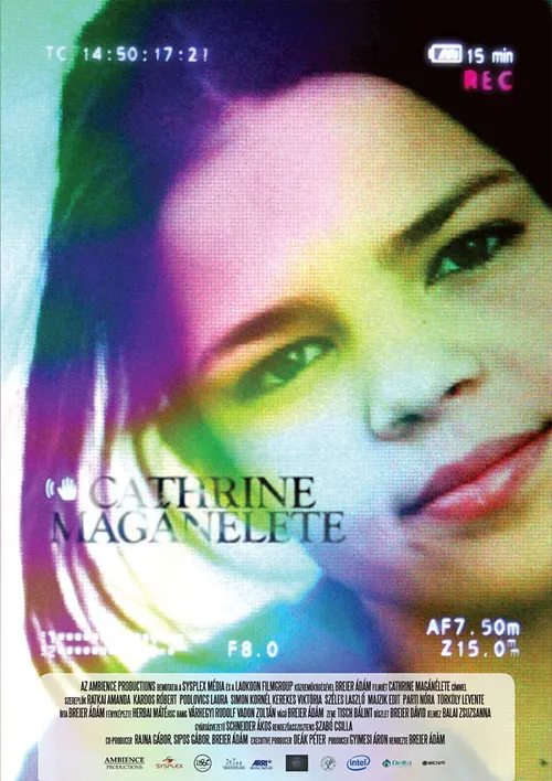 Laura Podlovics interpreta a Luca en Cathrine Magánélete