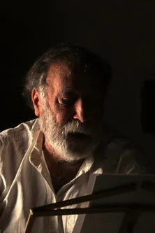 Lucienne Deschamps interpreta a  en Cello