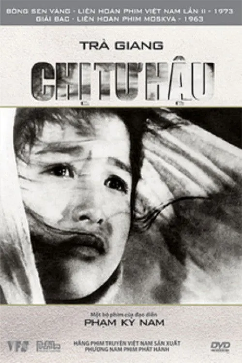 Mai Chau interpreta a Muoi Hoi's Wife en Chị Tư Hậu