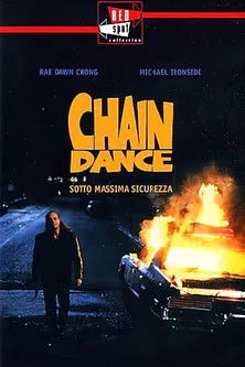 Steve Makaj interpreta a Officer in Hotel en Chaindance