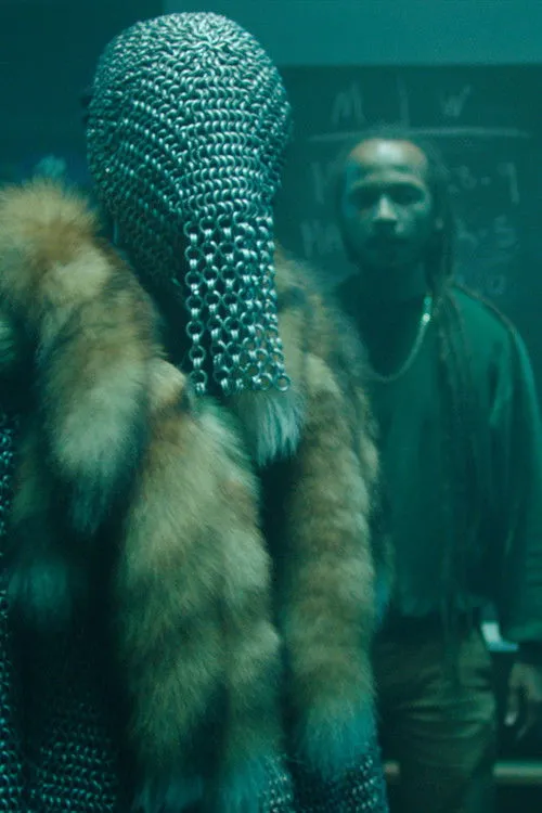 Solomon Golding interpreta a Solomon en Chainmail