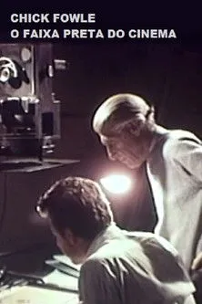 Luiz Carlos de Moraes interpreta a Narração en Chick Fowle, Faixa Preta de Cinema