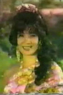 Ampor Tevi interpreta a  en Chnam Oun 16