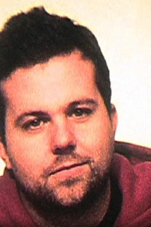 Yann Gonzalez interpreta a en Cinématon n°2114 : Yann Gonzalez